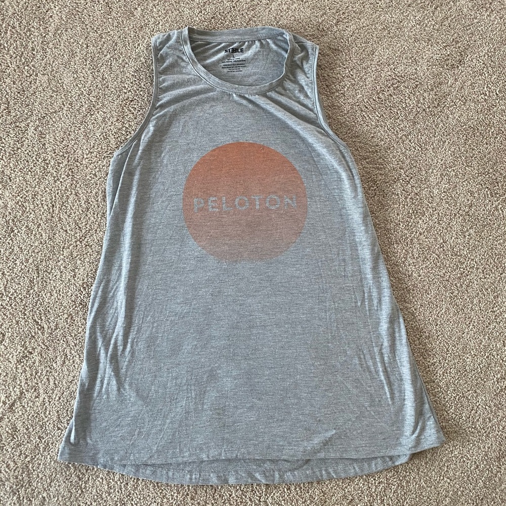 Peloton workout tank size L